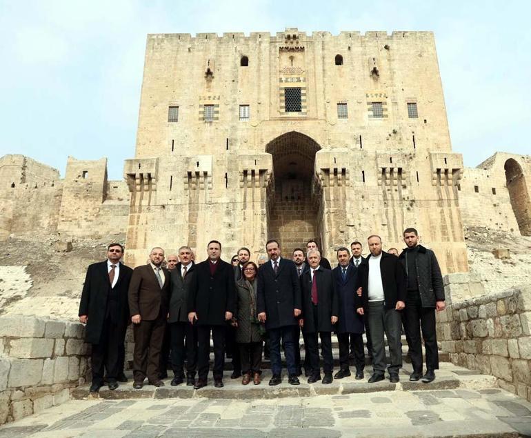 AK Partili Zorlu: Ayn- El Arap bölgesindeki insani koridor işliyor