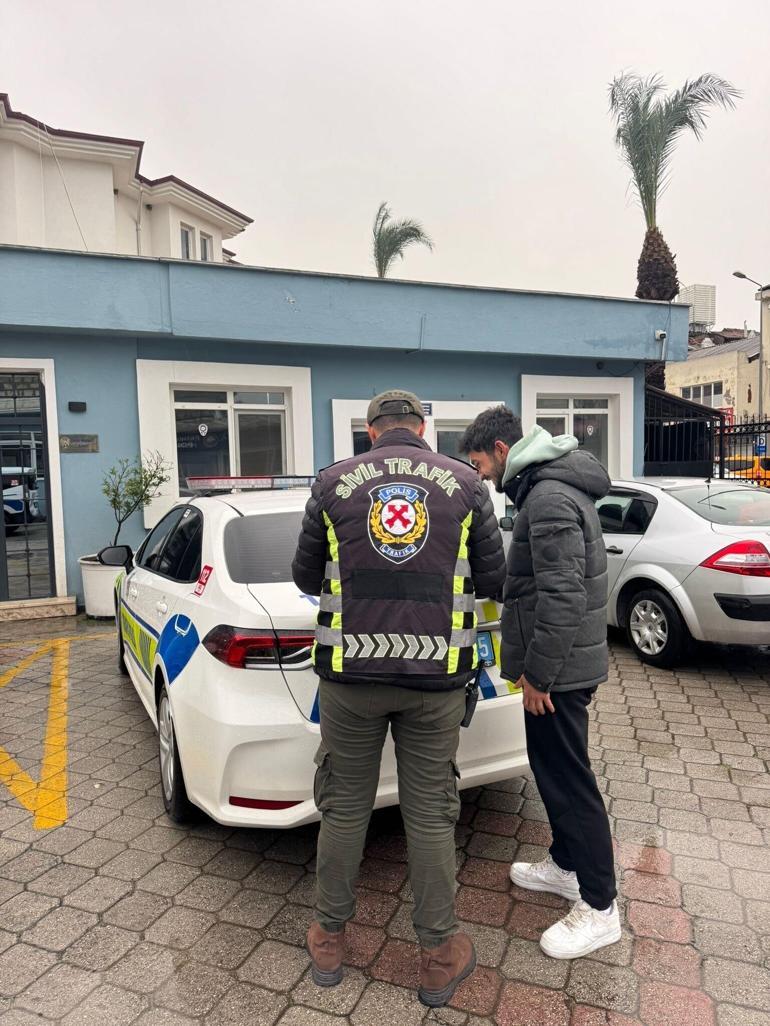 Muğla’da motosikletiyle tek teker üzerinde ilerleyen sürücüye ceza