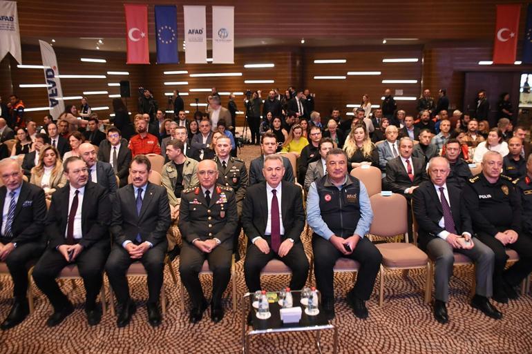 AFAD Genel Müdürü Tatar: Göç alan kentlerde afetlere karşı maruziyet artıyor