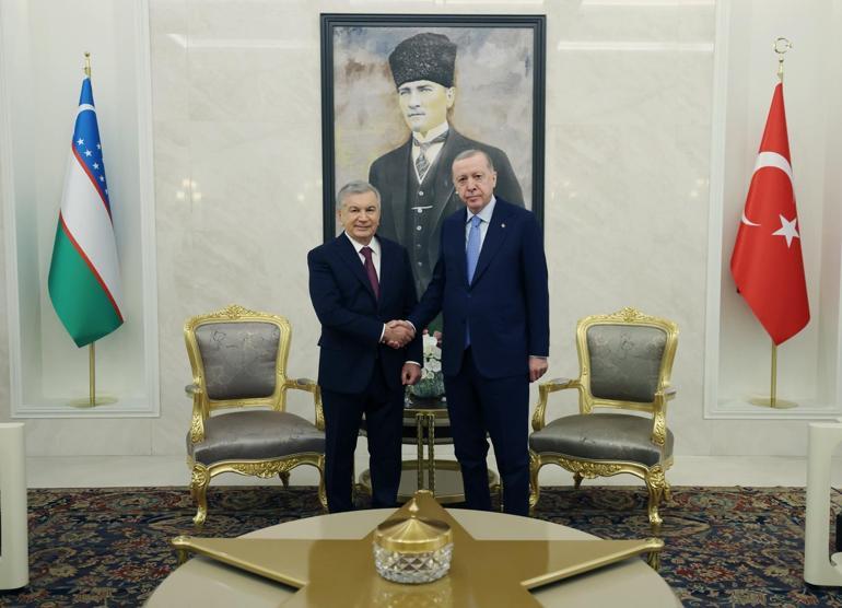 Cumhurbaşkanı Erdoğan, Özbekistan Cumhurbaşkanı Mirziyoyevi resmi törenle karşıladı