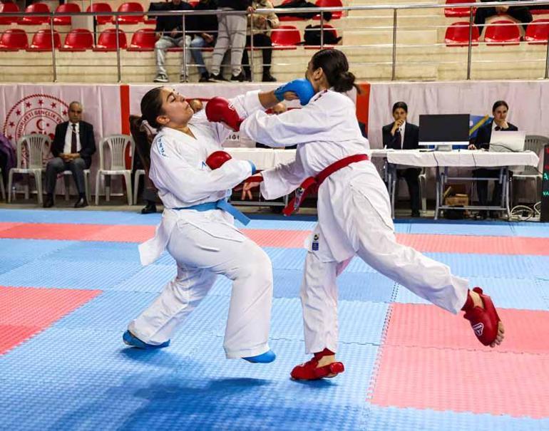 Üniversiteler Arası Karate Şampiyonası, Burdur’da başladı