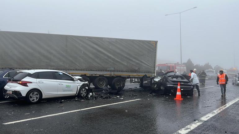 Gaziantepte 10 araçlı zincirleme kaza: 2 ölü,10 yaralı