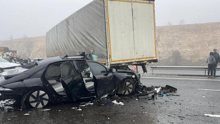 Gaziantepte 10 araçlı zincirleme kaza: 2 ölü,10 yaralı