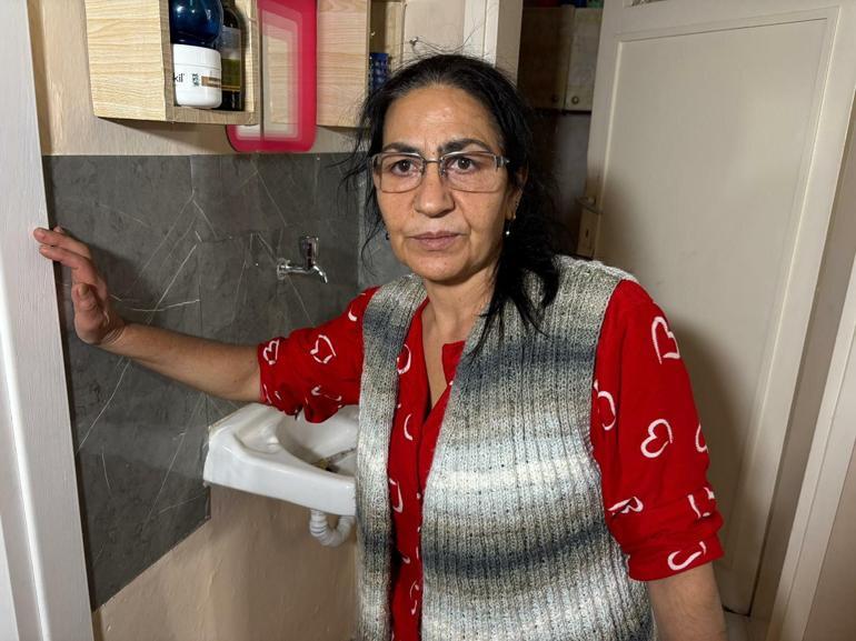 İzmiri sağanak vurdu; 320 konut, 78 iş yeri ve 5 kamu binasını su bastı