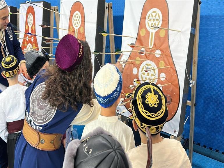 Kütahya’da Geleneksel Türk Okçuluğu şöleni başladı