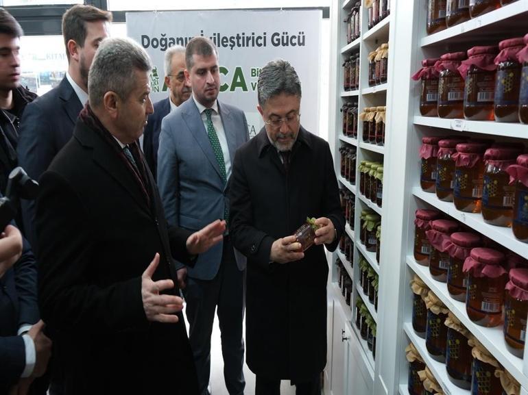 Bakan Yumaklı: Su ürünlerinde 2,3 milyar dolarlık ihracat rakamına ulaştık