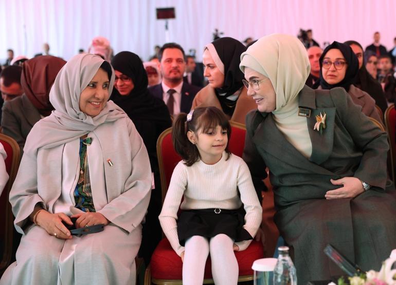 Emine Erdoğan: Ne zaman bir çocuk dara düşse, devletimiz tüm imkanlarıyla onun yanında yer alır