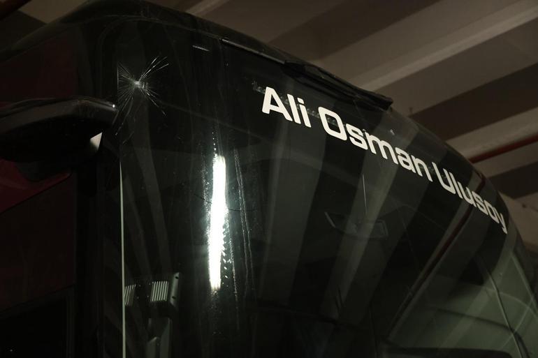 Trabzonspor takım otobüsüne Antalya’da taşlı saldırı