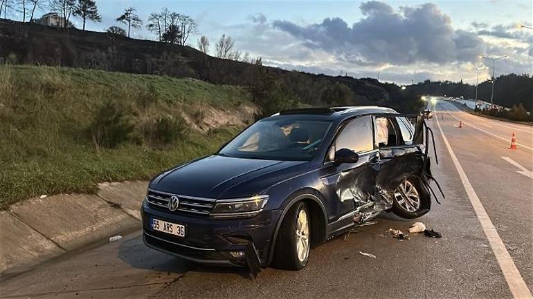 Çanakkale’de 2 otomobil çarpıştı; 1’i ağır 5 yaralı