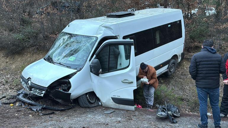 Senagalli öğrencileri taşıyan minibüs, alt yola uçtu: 17 yaralı