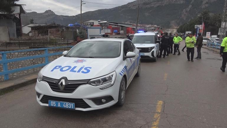 Amasya’da ‘dur’ ihtarına uymayan ehliyetsiz motosiklet sürücüsünün çarptığı polis, yaralandı