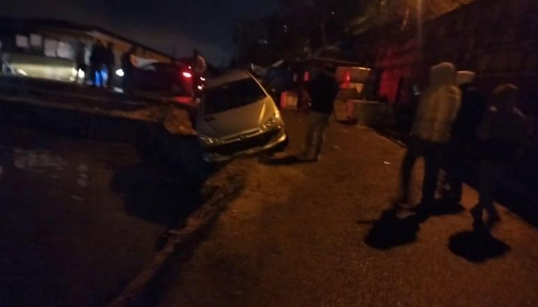 Sarıyerde otomobilin denize düştüğü yerde ikinci kaza kamerada; mendirekte asılı kaldı