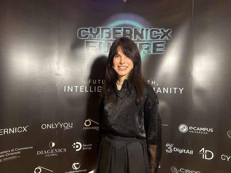 Sağlık alanında insan ile giyilebilir robotik sistemler birleşiyor