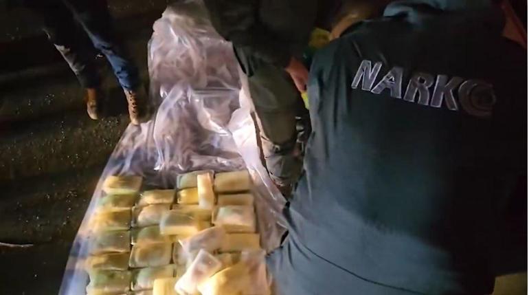 Şırnakta 142 kilo metamfetamin ele geçirildi: 2 gözaltı