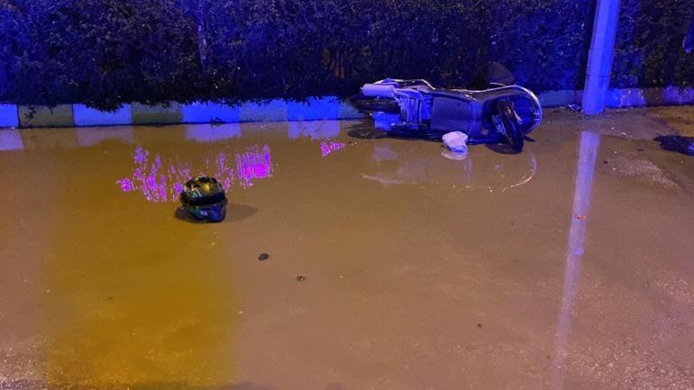 Aracıyla motosikletliye çarpıp kaçan sürücü, düşen plakadan tespit edildi