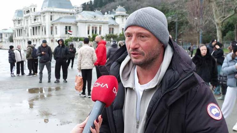 Beşiktaşta kansere dikkat için 100 kişiyle denize girdiler