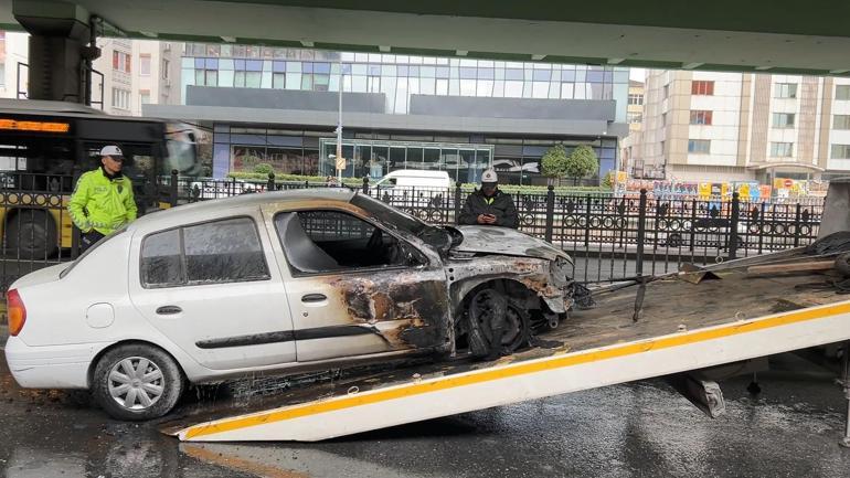 Şişlide seyir halindeki otomobil alev alev yandı