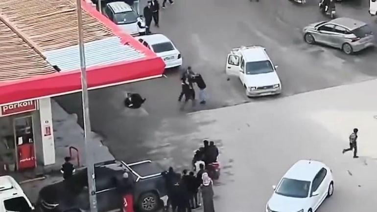Şanlıurfada husumetli taraflar ikinci kez kavga etti: 11 yaralı