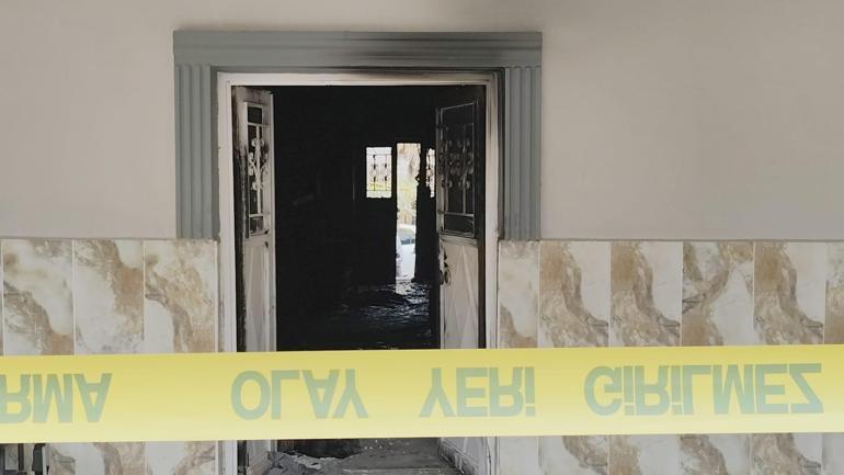 Evde çıkan yangında çift öldü, 2 kişi dumandan etkilendi