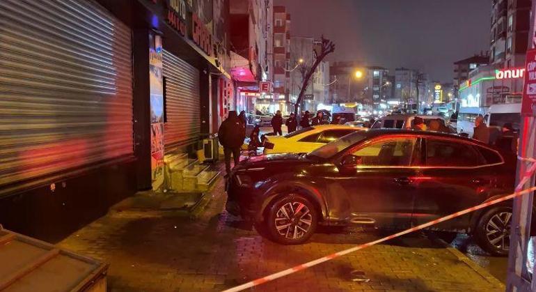 Esenlerde yangın çıkan iş yerinde silahla vurulmuş 2 kişinin cesedi bulundu