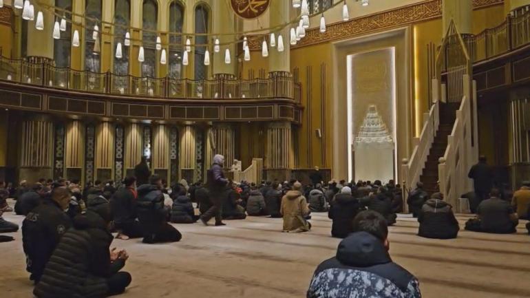 Berat Kandili Taksim Camiinde dualarla idrak edildi