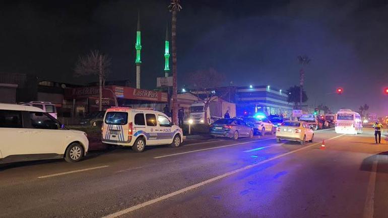 Mersinde cip, refüjde bekleyen vatandaşları ezdi: 3 ölü, 3 yaralı