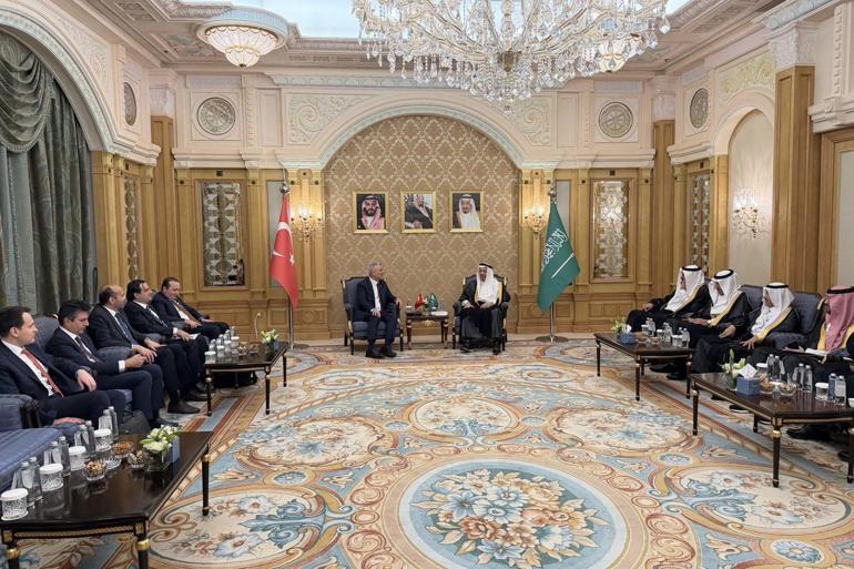 Bakan Bolat, Suudi Arabistan Yatırım Bakanı Al Falih ile bir araya geldi