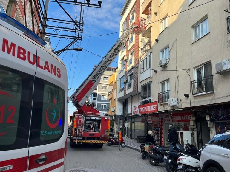 Evinde ölü bulundu