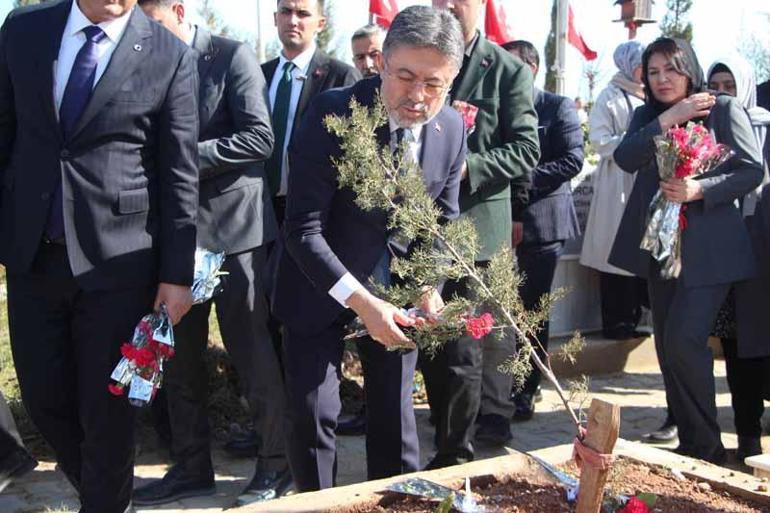 Bakan Yumaklı: Deprem bölgesinin yeniden kalkınması için çalışmaya devam ediyoruz