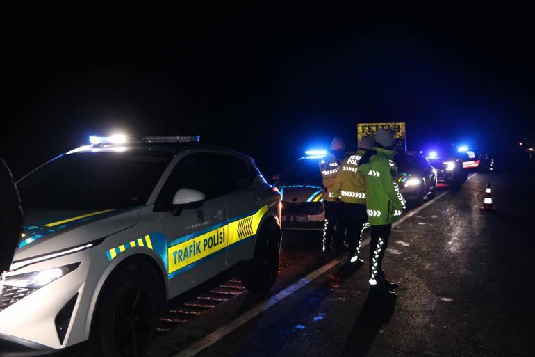 Şarampole yuvarlanan otomobilde ölen Kadir, toprağa verildi