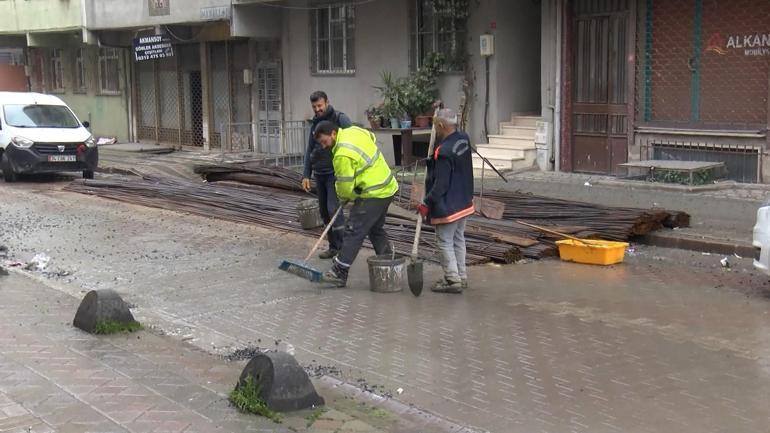 Sultangazide beton pompasının borusu patladı; 2 apartman ve 3 araç betonla kaplandı