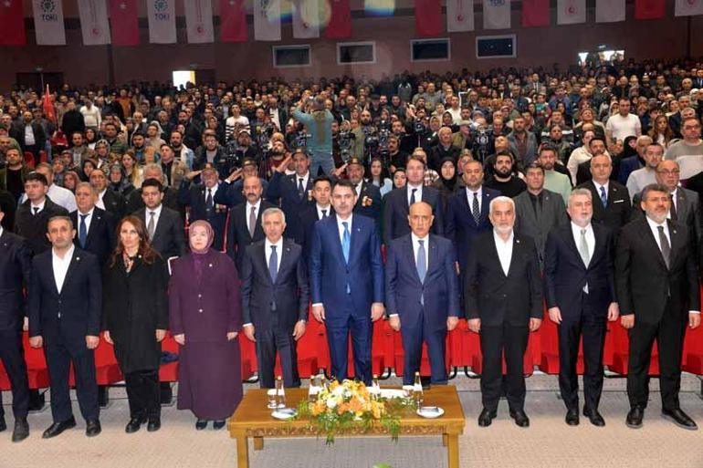 Bakan Kurum: 11 ilimizin tek bir binasına tek bir tuğla koymadınız, bari gölge etmeyin