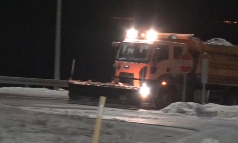 Ardahanda etkili olan tipi Çıldır-Aktaş Sınır Kapısı yolunda ulaşımı aksattı