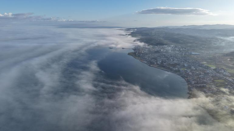 Çanakkale Boğazı, sis nedeniyle çift yönlü olarak ulaşıma kapatıldı