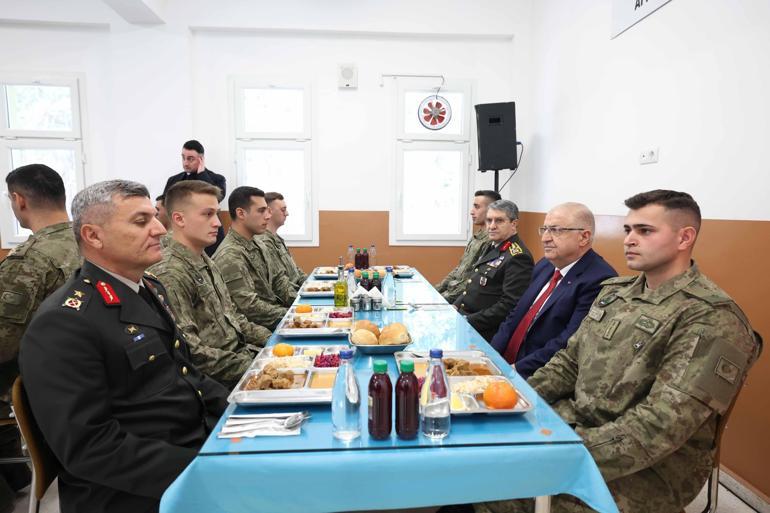 Bakan Güler, Osmaniyede inceleme ve denetlemelerde bulundu