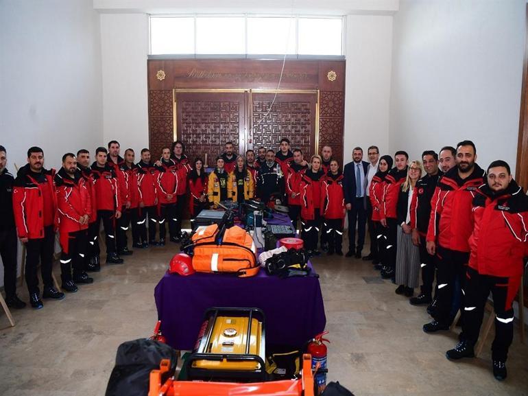 Sancaktepe’de 6 Şubat depremlerinde hayatını kaybedenler anıldı