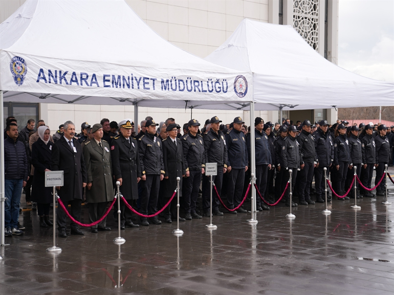 Araç muayene istasyonundaki kavgada polis memuru hayatını kaybetti