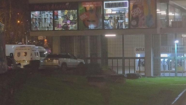 Eminönünde banka soygunu; 112 bin lira alıp kaçtı