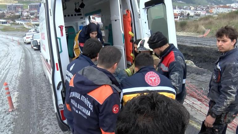Başakşehirde 5 metre derinlikte yaralanıp mahsur kalan işçi kurtarıldı