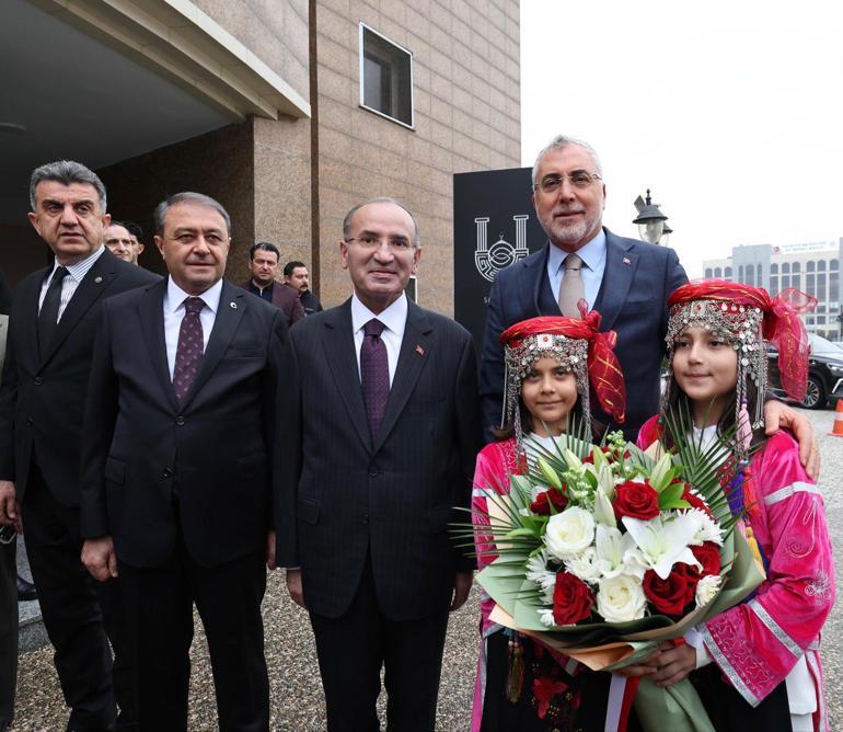 Bakan Işıkhan: İşverenlerin SGK borçlarını tecil etmeleri için gereken yüzde 10 peşinatı kaldırdık