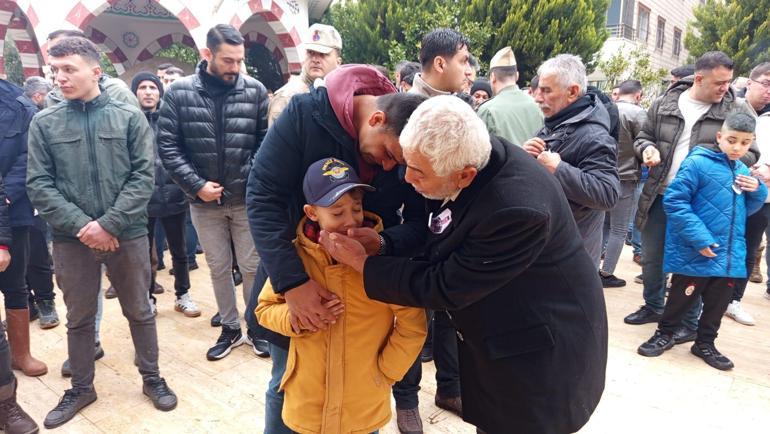 Trafik kazasında hayatını kaybeden astsubay toprağa verildi