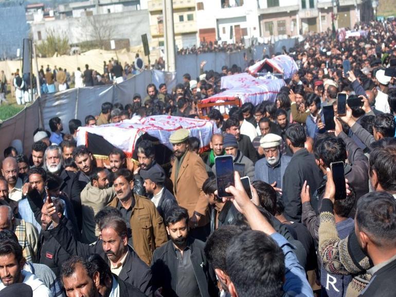 Pakistanda camide meydana gelen saldırıda hayatını kaybedenlerin sayısı 36ya yükseldi