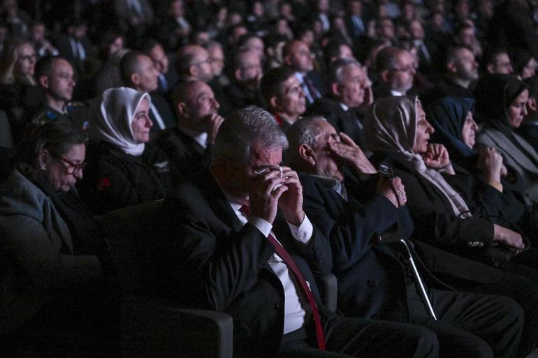 Özdemir Bayraktar’ın yaşam öyküsü belgesel oldu