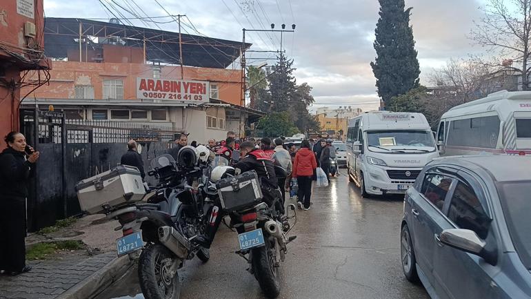 Eski iş yerini basıp, 4 kişi yaraladı; çıktığı çatıda Özel Harekat timlerince etkisiz hale getirildi