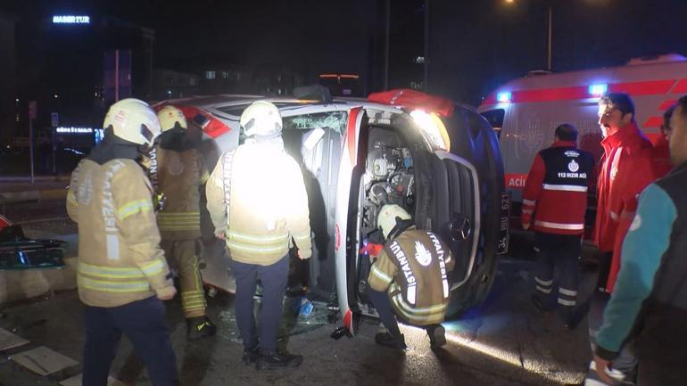 Kartalda ambulans ile cip kafa kafaya çarpıştı: 2si sağlık personeli 3 yaralı
