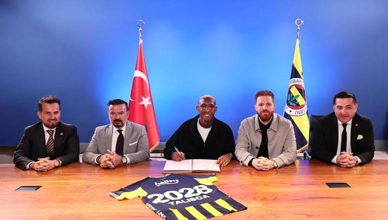 Fenerbahçe, Anderson Taliscanın sözleşmesini 2 yıl uzattı
