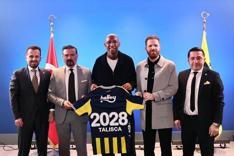 Fenerbahçe, Anderson Taliscanın sözleşmesini 2 yıl uzattı