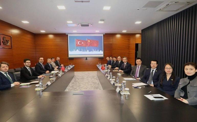 Bakan Kacır, Çin Uluslararası Ticareti Geliştirme Konseyi Başkanı Hongbin ile bir araya geldi
