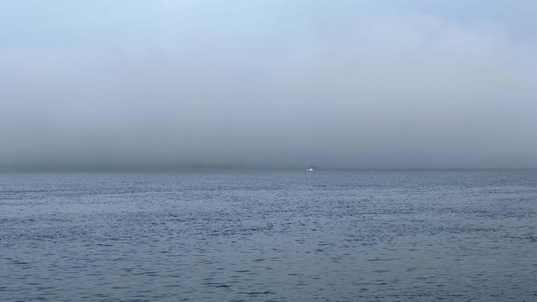 Çanakkale Boğazı, sis nedeniyle çift yönlü olarak ulaşıma kapatıldı
