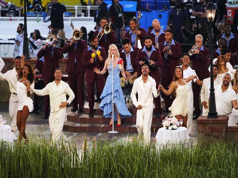 Trump, Super Bowlun devre arası şovuna tepki gösterdi